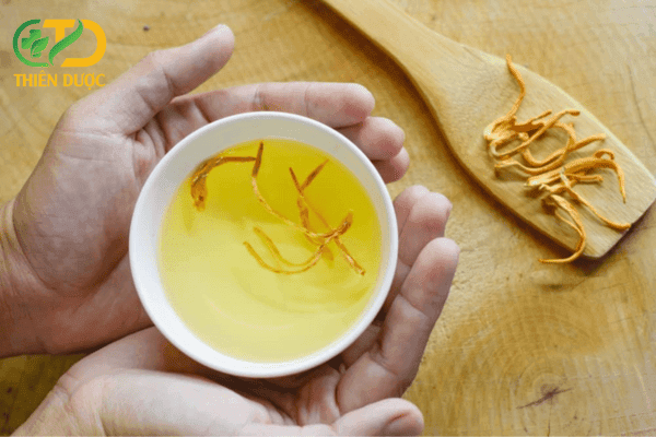 Su-dung-dong-trung-ha-thao-dung-cach-nhu-the-nao-cho-nguoi-cao-huyet-ap
