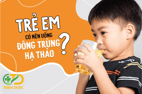 Tre-em-co-nen-dung-dong-trung-ha-thao-khong