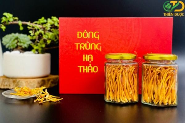 su-dung-dong-trung-ha-thao-co-nguon-goc-xuat-xu-ro-rang